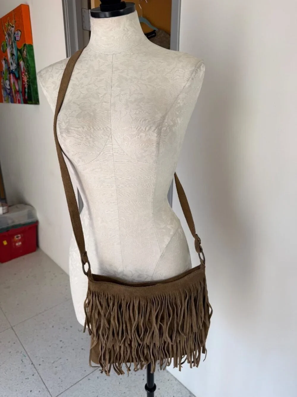 Suede Fringe Womens Crossbody Zipper Hobo-style Adjustable Bag Tan Boho Western